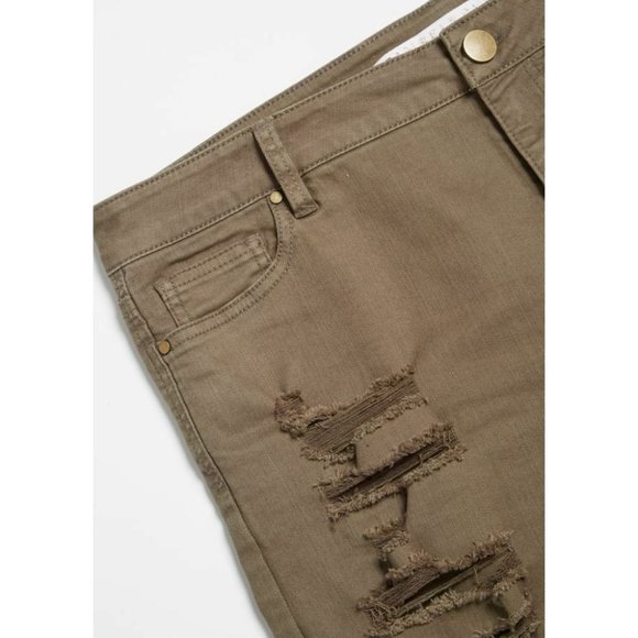 NWT Womens Size 22W Destroyed Bermuda Jean Shorts - Picture 4 of 6